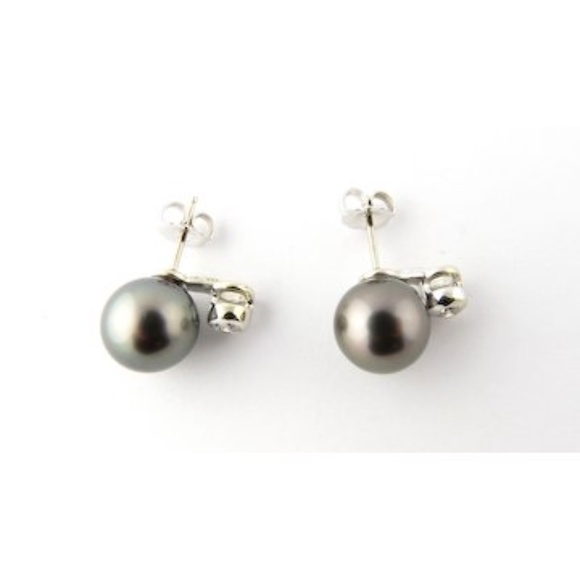 Vintage 14 Karat White Gold Black Pearl and Diamond Earrings #3318 - Picture 5 of 7